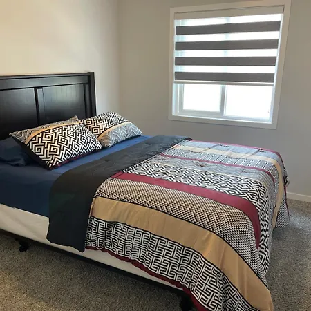 Beautiful And Cozy Room Calgary Exterior photo